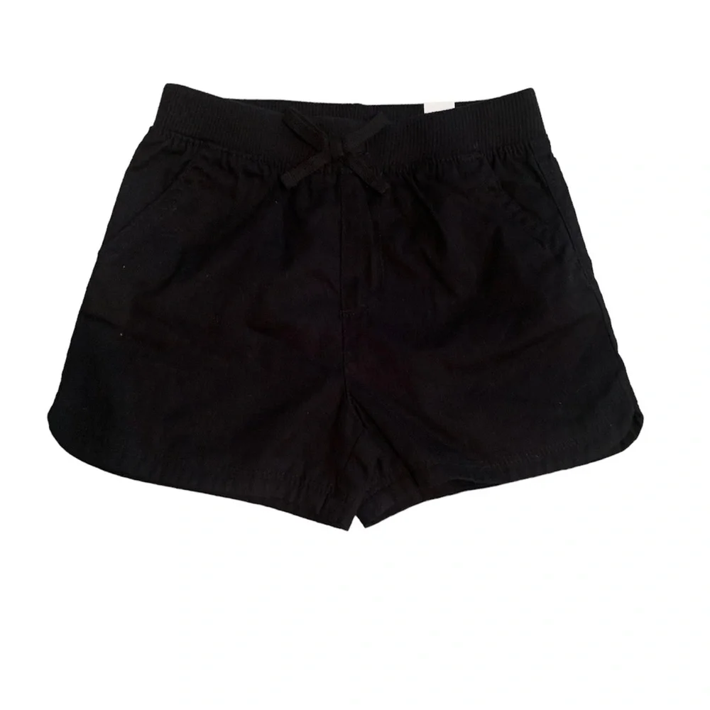 NWT The Children’s Place kids black shorts. Size 5T.